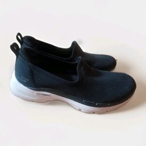 Sketchers Air Cooled Goga Mat Black & White Slip On Shoes Women's 6.5