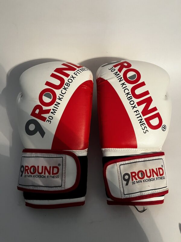 Women's 9Round Kickboxing gloves and wraps- 10.8oz.