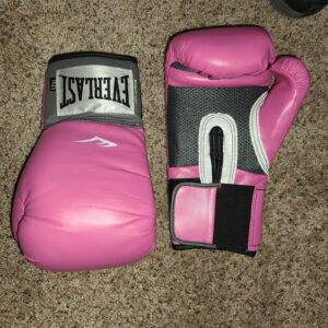 Everlast Boxing Gloves Advanced Pro Style Training Gloves 12 oz Pink Women