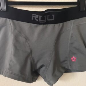 RYU Gunmetal Tanto Performance Compression Slip Grip MMA Women’s Shorts Size M