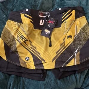 UFC X Venum Women's Authentic MMA Fight Night Shorts Yellow Size Large NWT (3u)