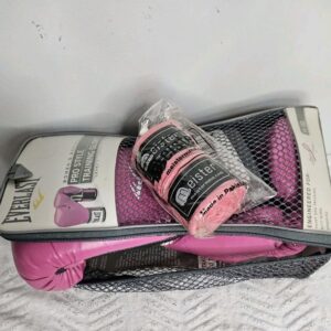 Everlast Pro Style Women's 12 oz. Pink Training Boxing Gloves + Hand Wraps!
