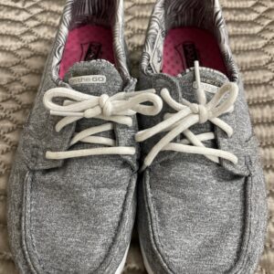 Skechers Women's Goga Mat Athletic Shoe.  Gray Size 7.  Great Condition