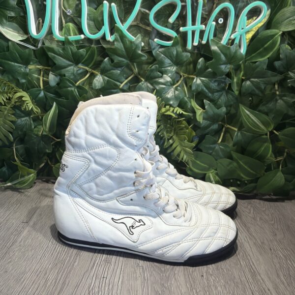Vintage Kangaroos roos Women Leather Size 7 White boxing Shoe Boots 90s
