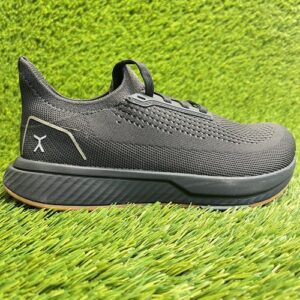 Flux Footwear Adapt Runner Black Gum Womens Size 6 Athletic Knit Shoes Sneakers