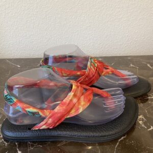 Sanuk Yoga Mat Slings  Women's 7 Red Print Fabric Sandals Flip Flop Shoes
