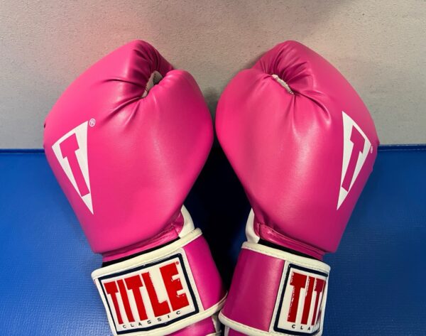 TITLE Boxing Gloves Classic Pro Style 16 oz Training  Pink Large Women Kick Box