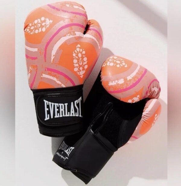 NWT Free People x Everlast Pro Style Women's 12 oz. Pink Boxing Gloves