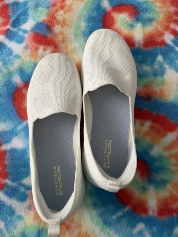 Skechers Goga Mat Go Walk White Slip On Tennis Shoes 6.5