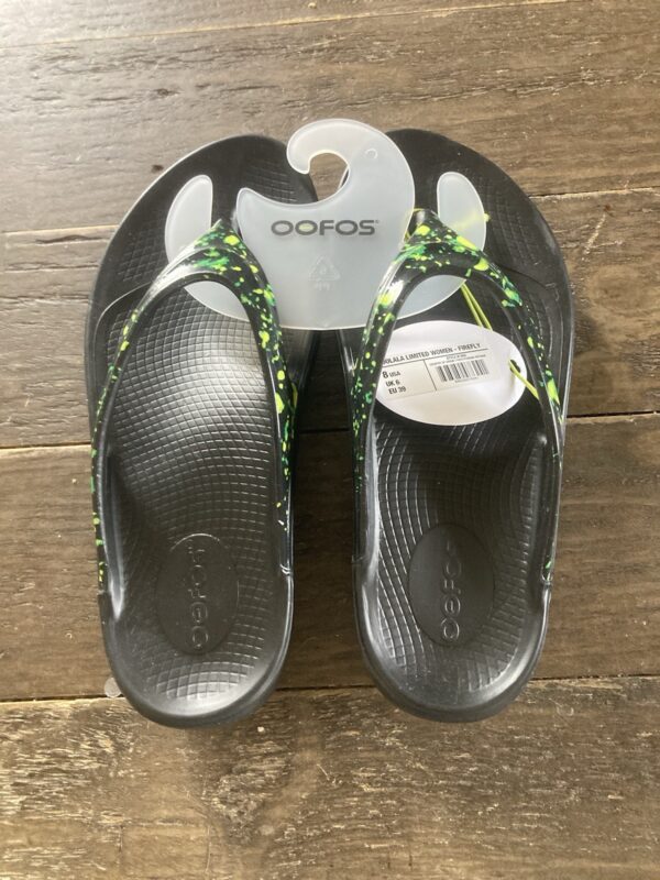 Oofos Oolala Limited Cushioned Recovery Sandals Size 8 Women Color Firefly New!