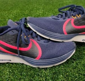Nike Women's Zoom Strike Shoes