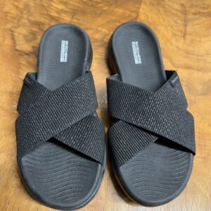 SKECHERS Women’s 8 Black GoGa Mat On The Go 600 Slides Shoes Summer Sandals