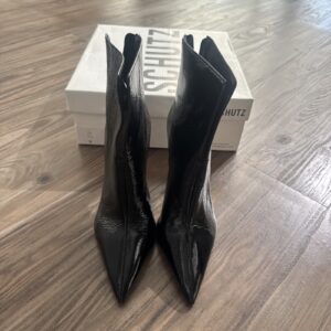 Schutz Verniz Show Ankle Boots Shiny Black Leather Size 8 In Box