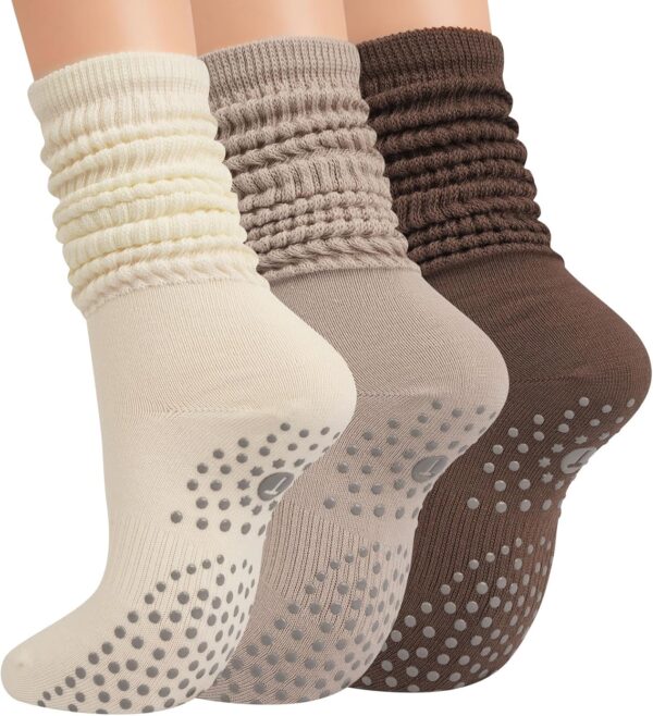 Grip Pilates Socks for Women, Yoga Slouch Socks with Grip for Barre Workout Hospital Long Scrunch Slipper Socks