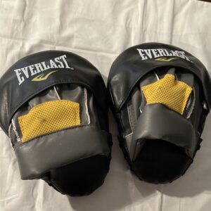 Everlast Evercool Women’s Kickboxing Gloves &Punching Mitts  - Pink