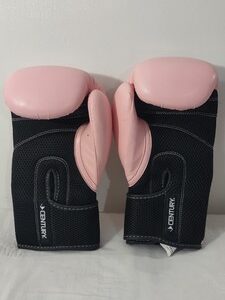 Women's Century I Love Kickboxing Boxing Gloves 12oz Size Medium used