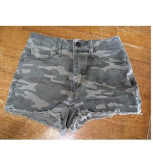 So High Waisted Cut Off Camo Denim Shortie Shorts Womens Size 5/27 Stretch