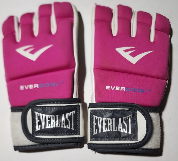Everlast EverCool Women’s Kickboxing MMA Gloves Pink White Wrist Wrap